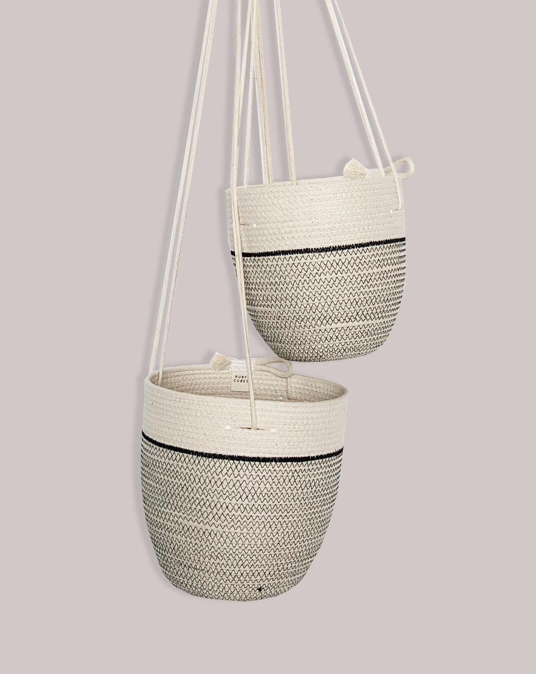 RUBY CUBES KITCHENWARE Organic Cotton Hanging Basket. Black - Large.
