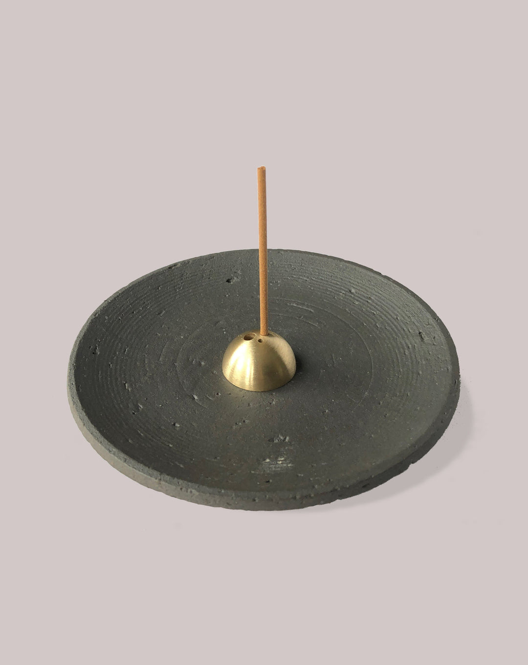 UME-COLLECTION INCENSE HOLDERS Incense Burner and Smudging Dish - Raw Black.